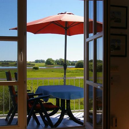 Ferienwohnung Boddenblick Zudar Екстер'єр фото